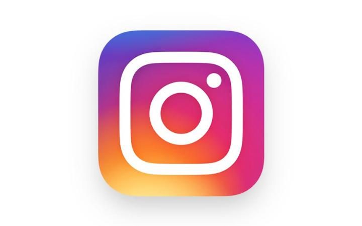 Instagram has a new logo as well as a few visual updates!! Keep reading to make sure that your Instagram is updated to the latest version! Instagram's New Look!